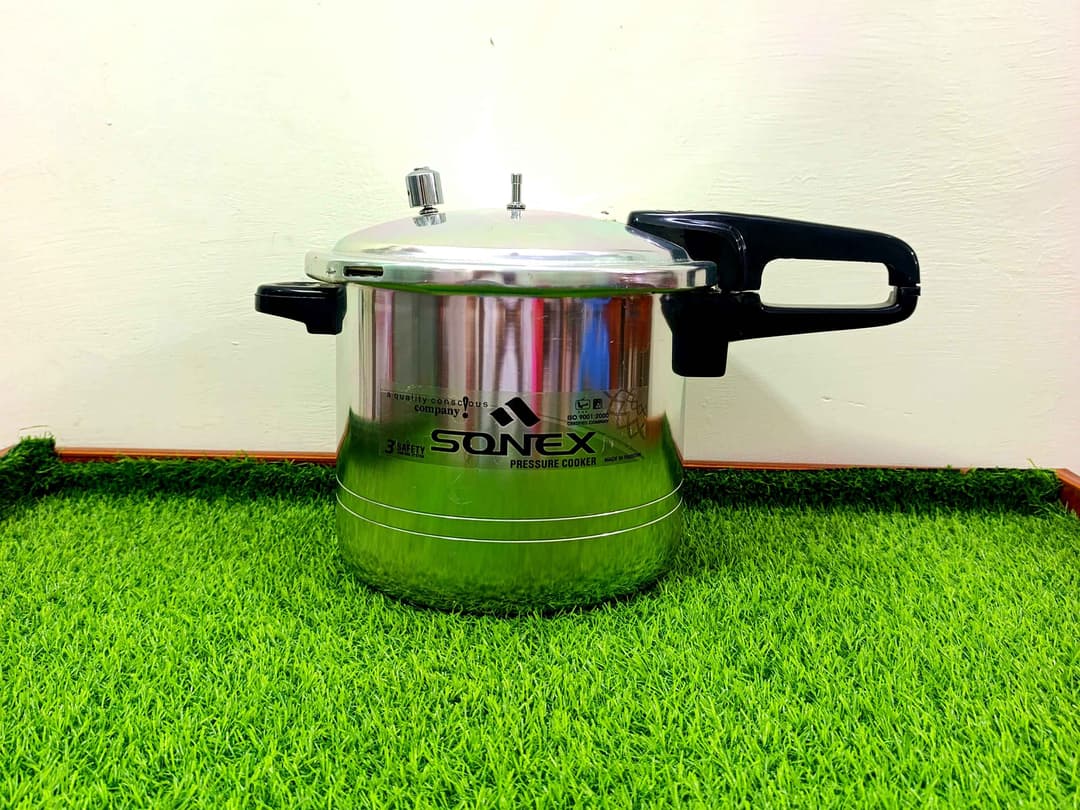 Pressure Cooker (Sonex) 9 litres img 1